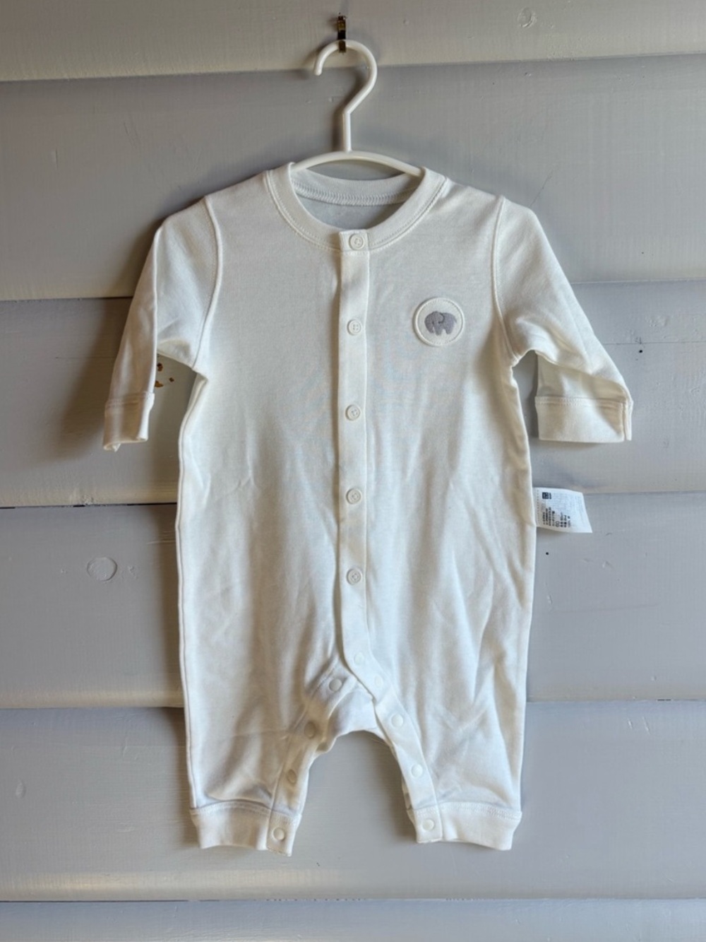 3/$25 UNIQLO Baby Japan Elephant Romper 60cm White Cotton Snap Front Long Sleeve